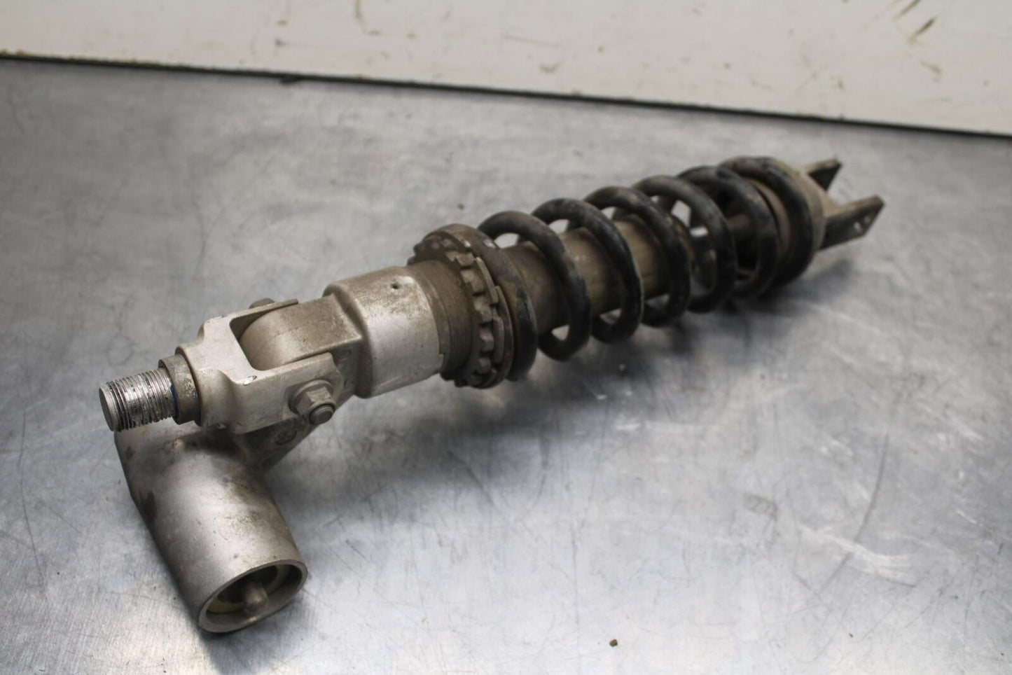 1999 Suzuki GSXR600 REAR BACK SHOCK ABSORBER SUSPENSION 62100-34E21 BB608