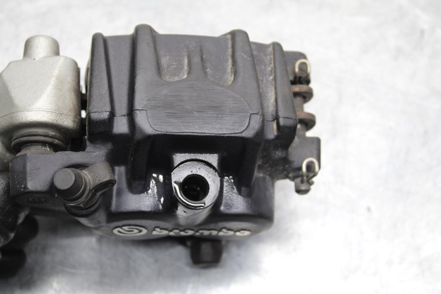 2005 Ducati Monster S2R RIGHT LEFT FRONT BRAKE CALIPER SET PAIR CALIPERS BB557