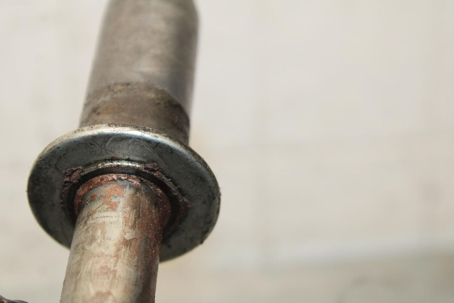 1997 Suzuki Bandit 1200 GSF1200S FRONT WHEEL RIM AXLE PIVOT BOLT BB559
