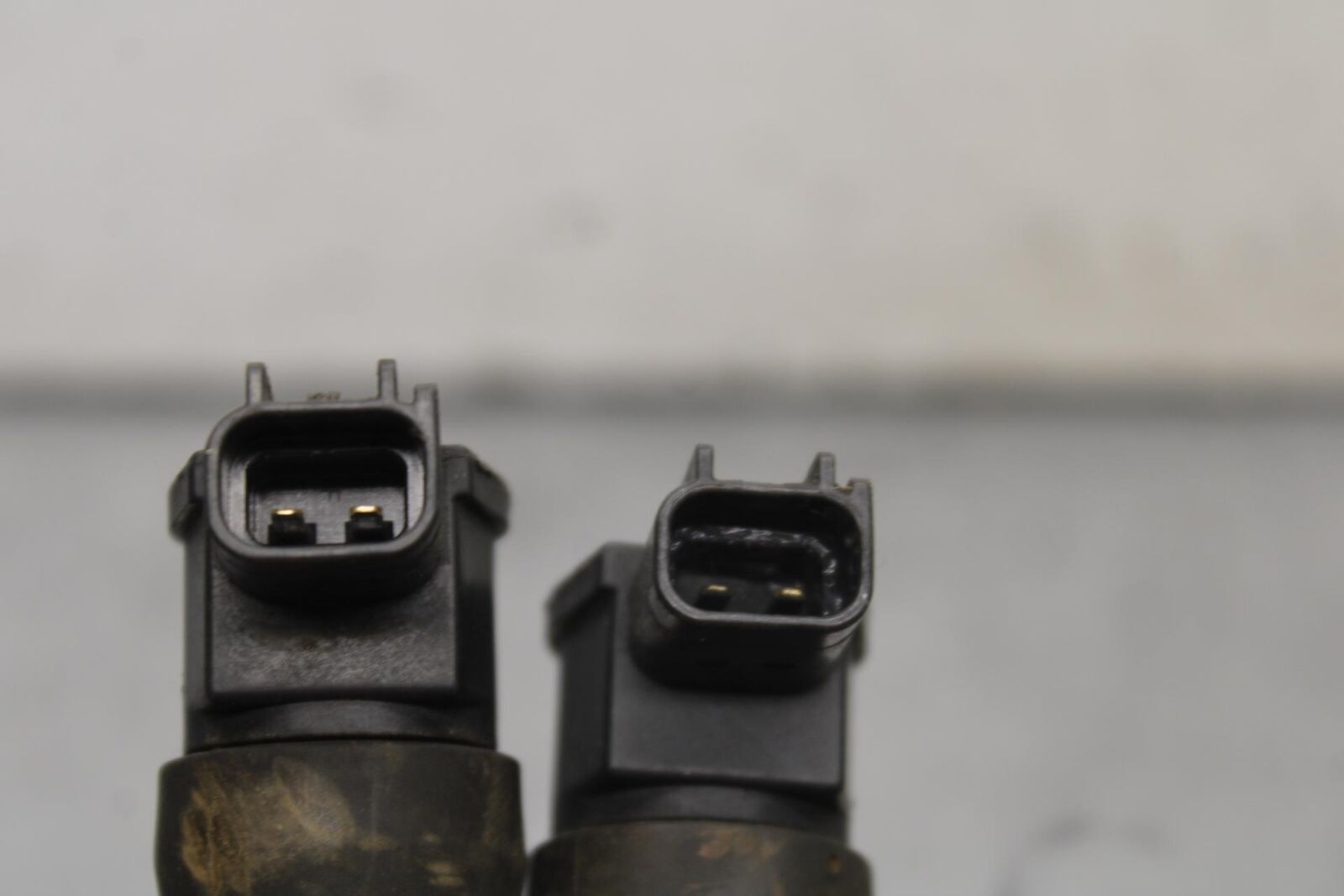 01-03 SUZUKI GSXR600 IGNITION COILS COIL SPARK PLUG CAPS 33410-35F00 BB639