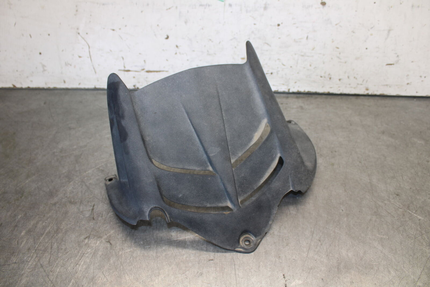 19-23 KAWASAKI NINJA ZX6R REAR BACK WHEEL TIRE HUGGER FENDER BB701