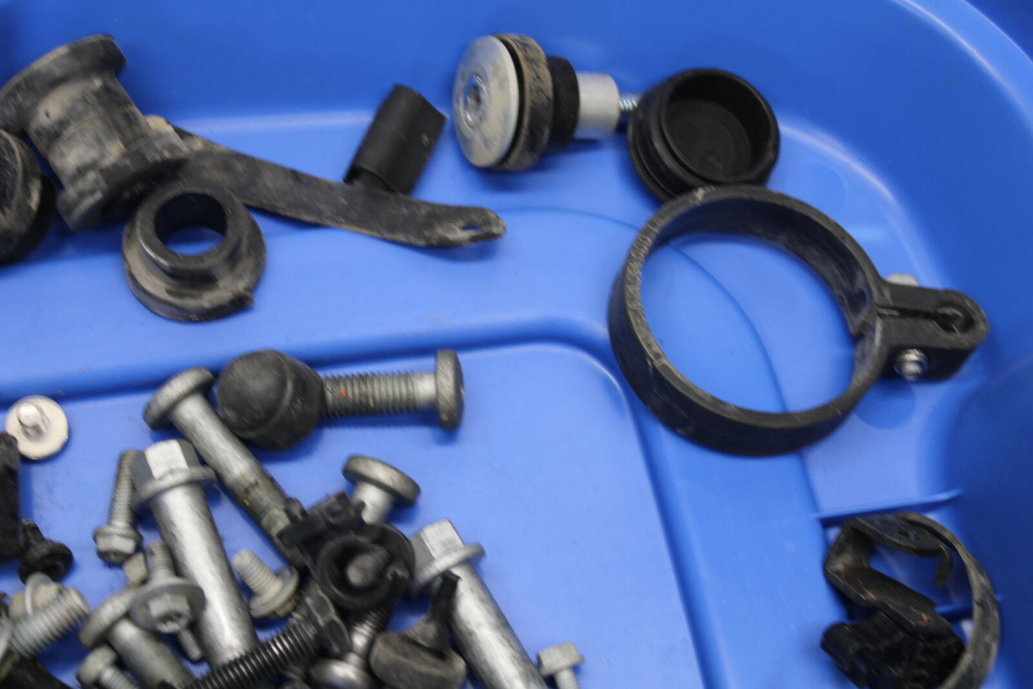 21-24 KTM 890 ADVENTURE R MOUNTING BOLTS HARDWARE MOTOR SCREWS BB723