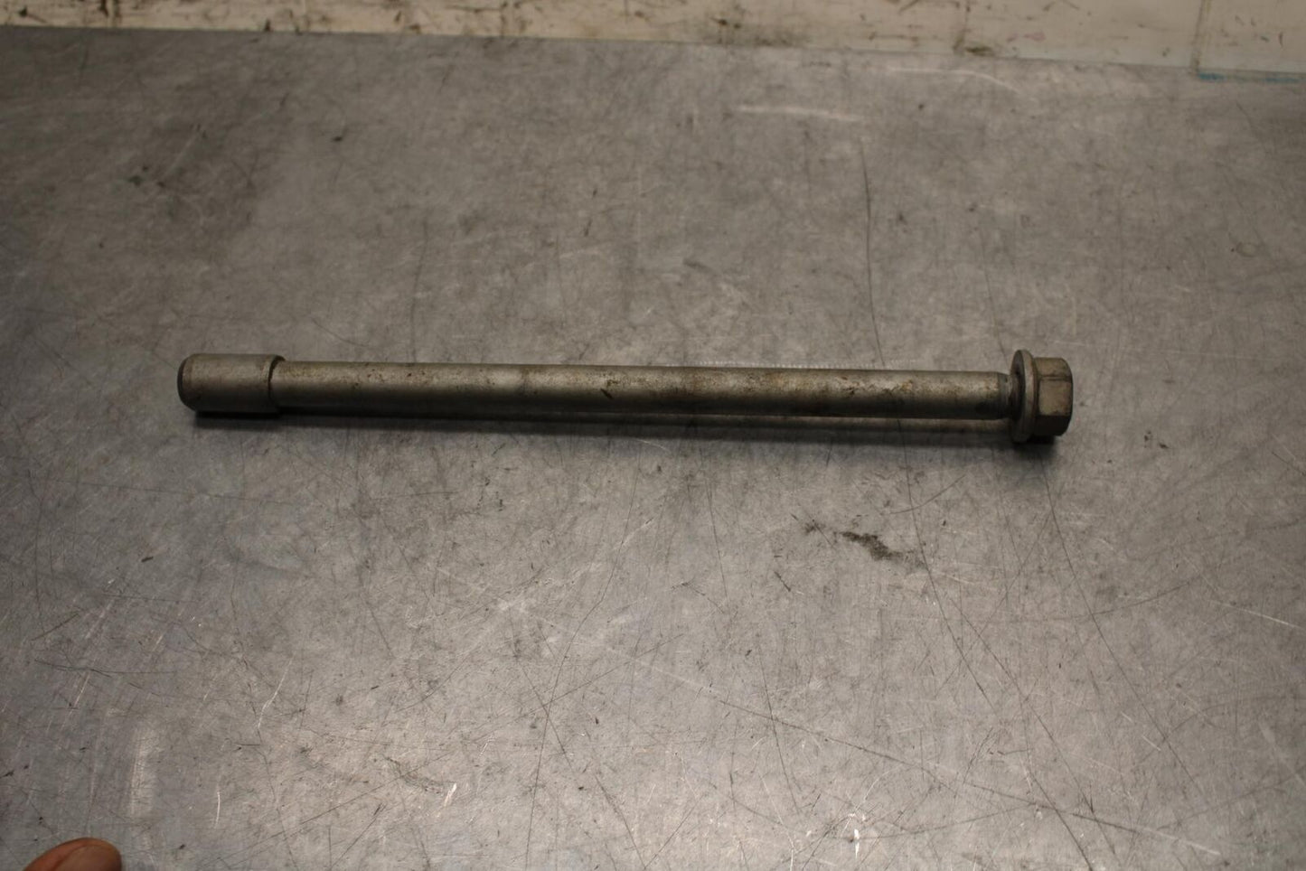 16-17 MOTO GUZZI V7 II REAR AXLE BACK WHEEL RIM PIVOT BOLT AXEL BB57