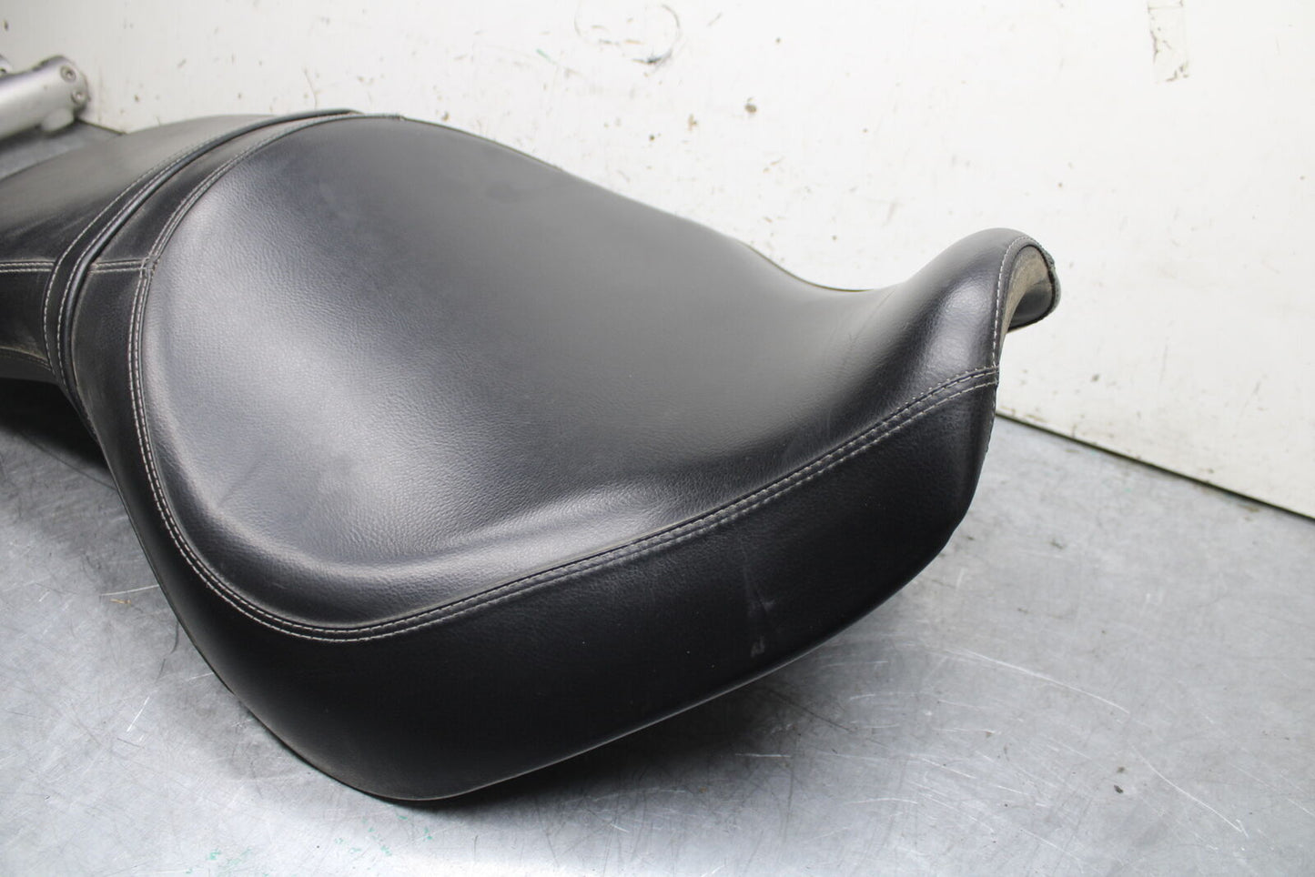 14-16 TRIUMPH AMERICA LT FRONT DRIVERS SEAT BB720