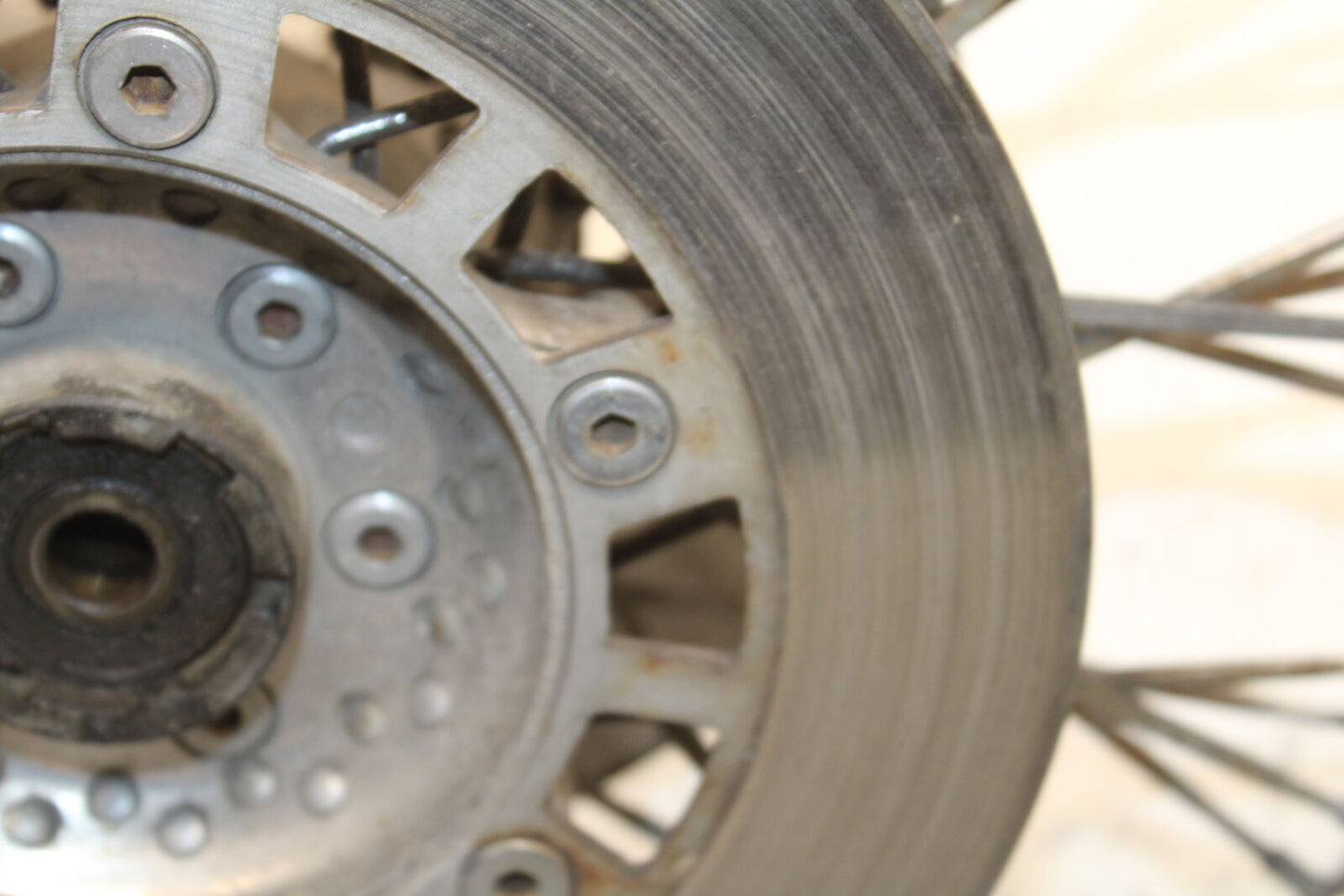 85-86 SUZUKI MADURA 1200 FRONT WEHHEL FRONT RIM BB691