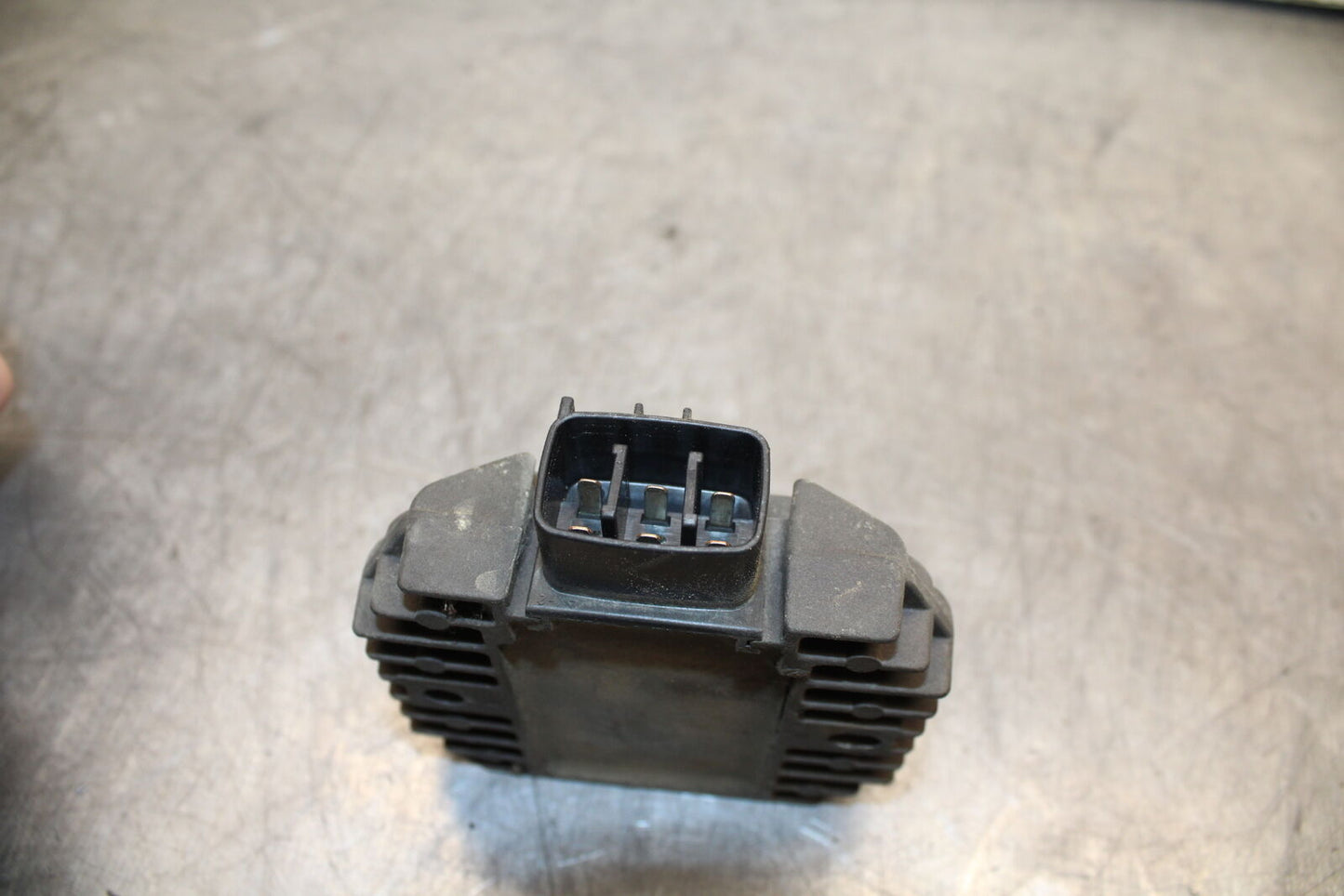 99-00 YAMAHA V STAR 1100 RECTIFIER VOLTAGE REGULATOR BB711