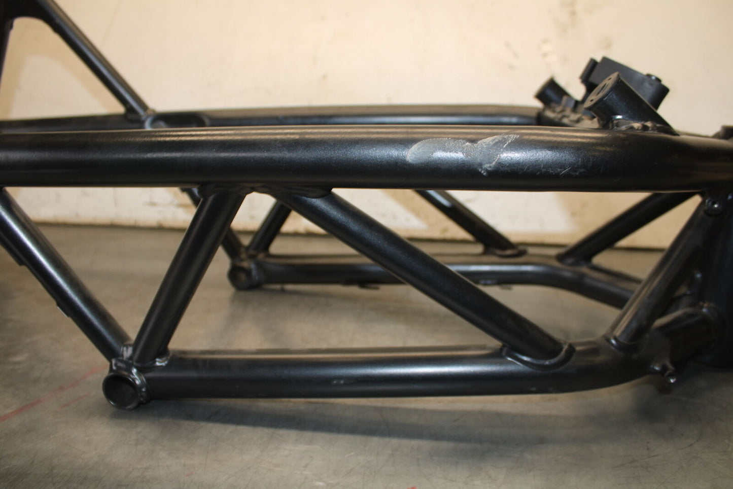 12-13 DUCATI STREETFIGHTER 848 FRAME CHASSIS BB705