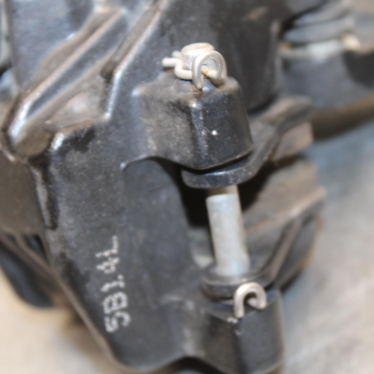 18 KTM RC 390 BREMBO REAR BACK BRAKE CALIPER W MOUNT BRACKET BB648