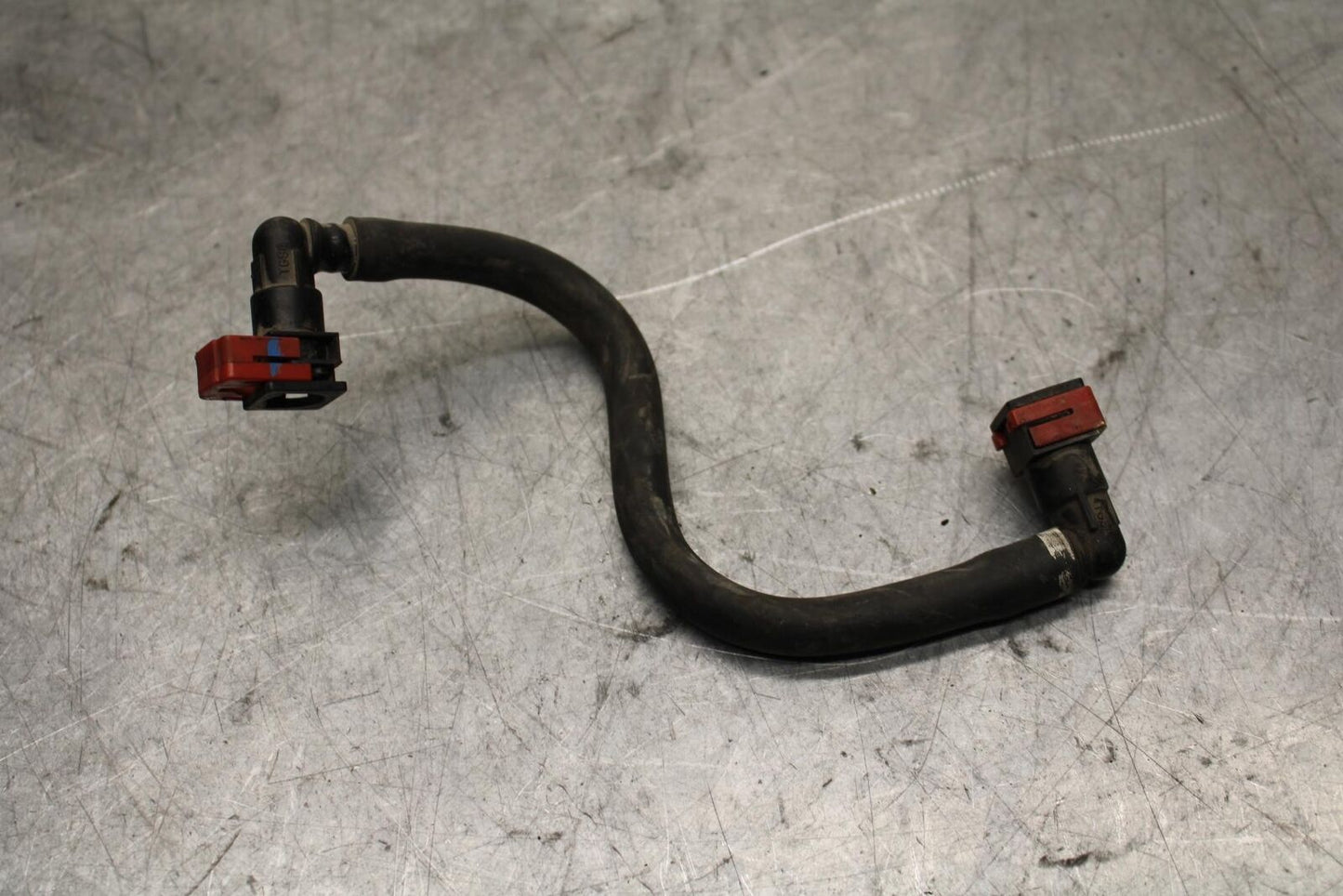 17 KAWASAKI Z900 ZR900 FUEL HOSE GAS LINE TUBE PIPE BB549