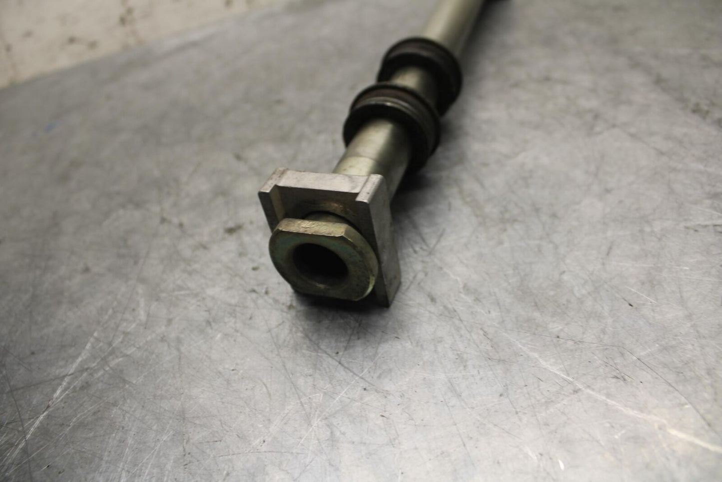 2009 Aprilia Shiver 750 SL750 REAR AXLE BACK WHEEL RIM PIVOT BOLT AXEL BB506
