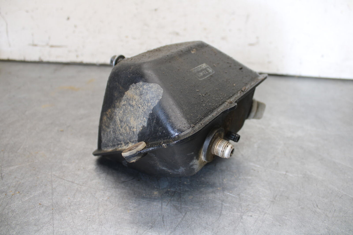 01-05 YAMAHA RAPTOR 660R OIL TANK BOTTLE RESERVOIR 5LP-21750-01-00 BB695