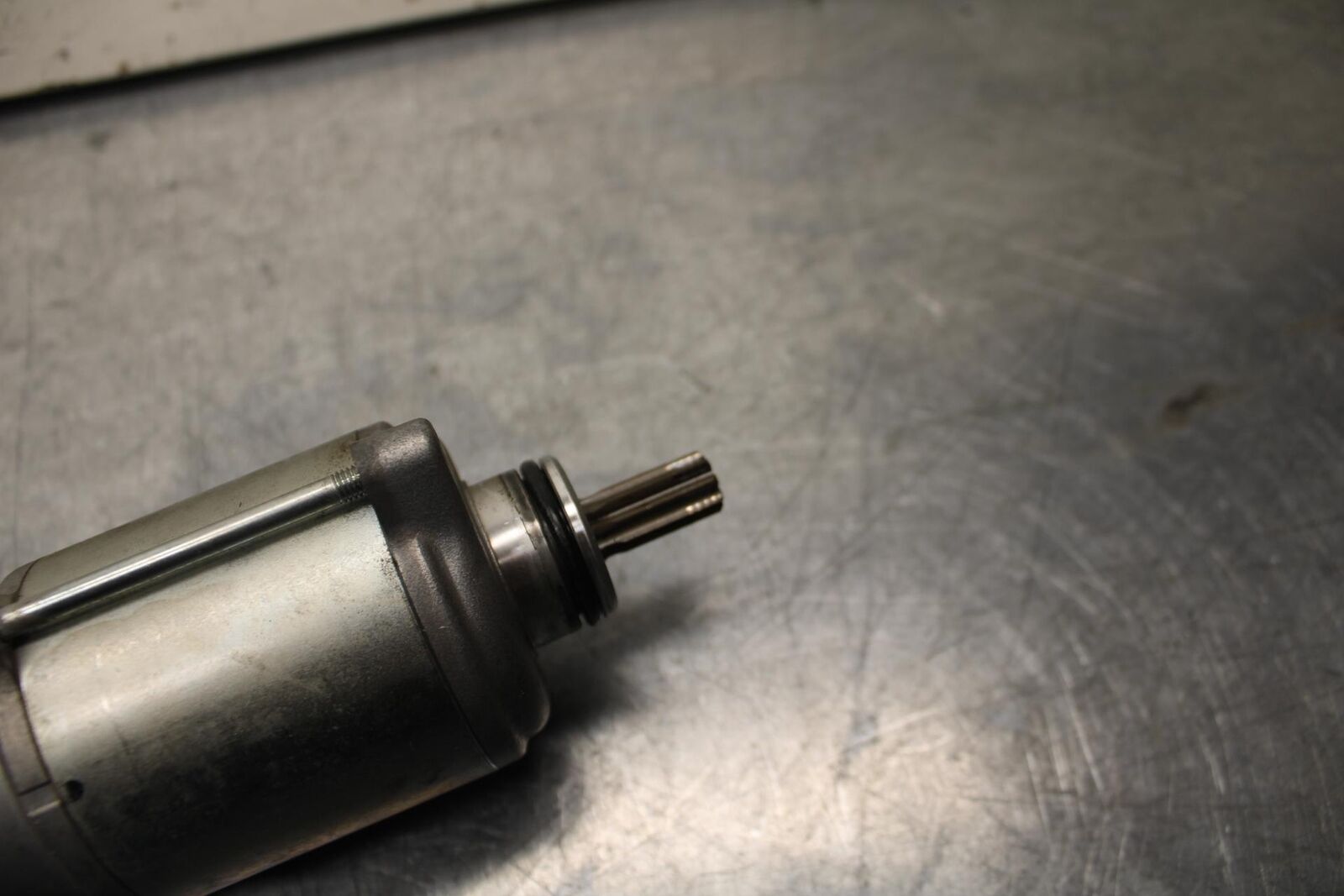 01 SUZUKI GSXR1000 ENGINE STARTING STARTER MOTOR -DC 12V 1100-40F00 BB100