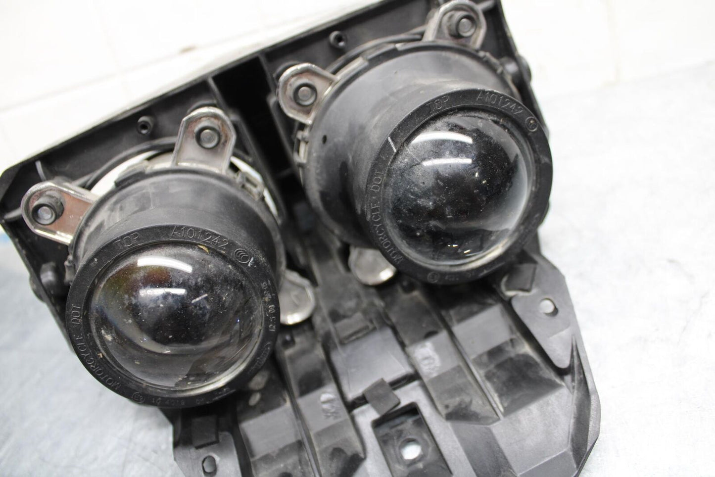 18 KTM RC 390 FRONT HEADLIGHT HEAD LIGHT LAMP BB442