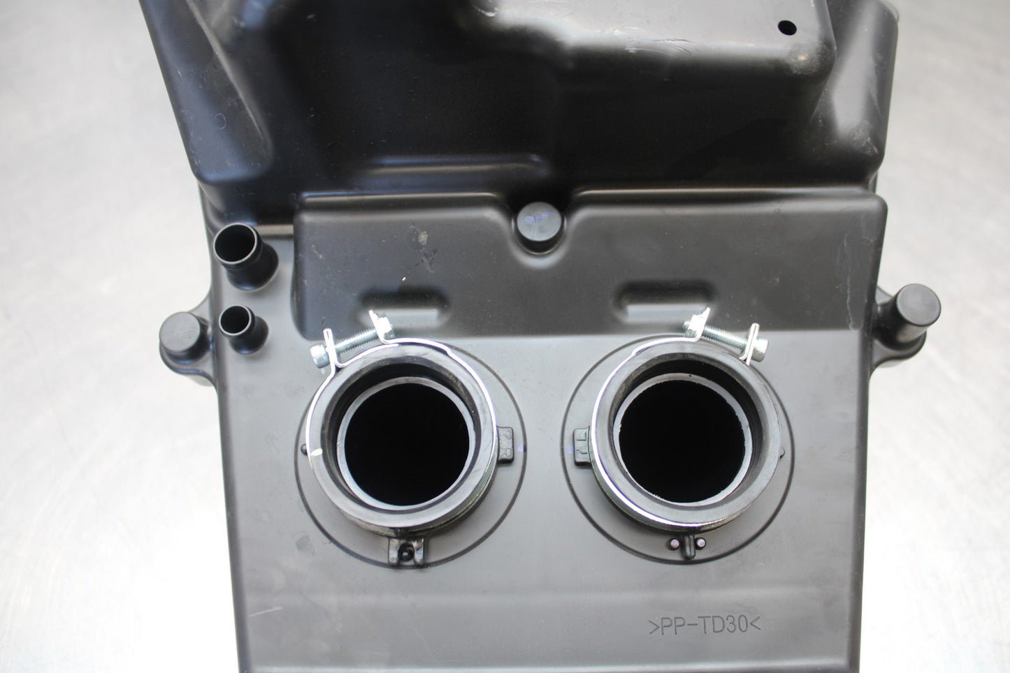 18-23 KAWASAKI NINJA 400 EX400 ABS AIRBOX AIR INTAKE FILTER BOX BB192