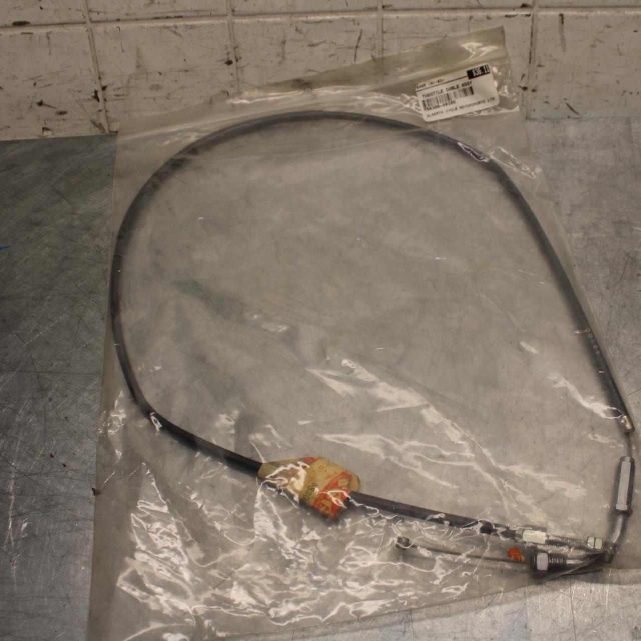 1979 Suzuki GS1000 THROTTLE CABLE LINE 58300-00a10 BB34