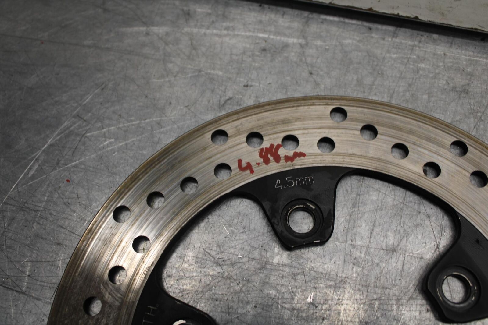 01 SUZUKI GSXR1000 REAR ROTOR BACK BRAKE DISC 69211-40F10 BB100