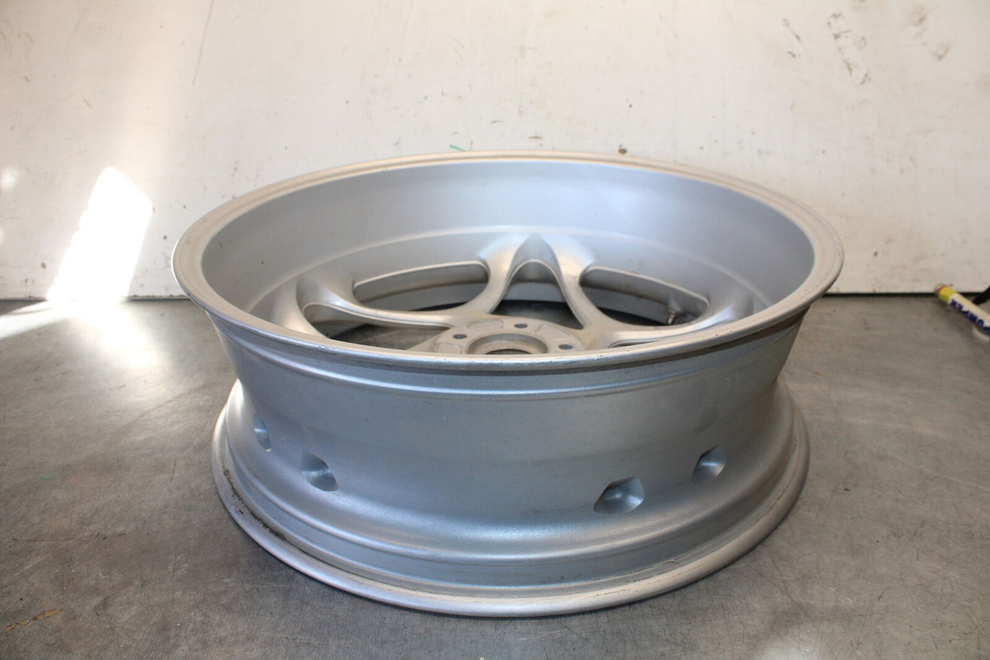 06-12 BMW F800ST REAR WHEEL BACK RIM BB291