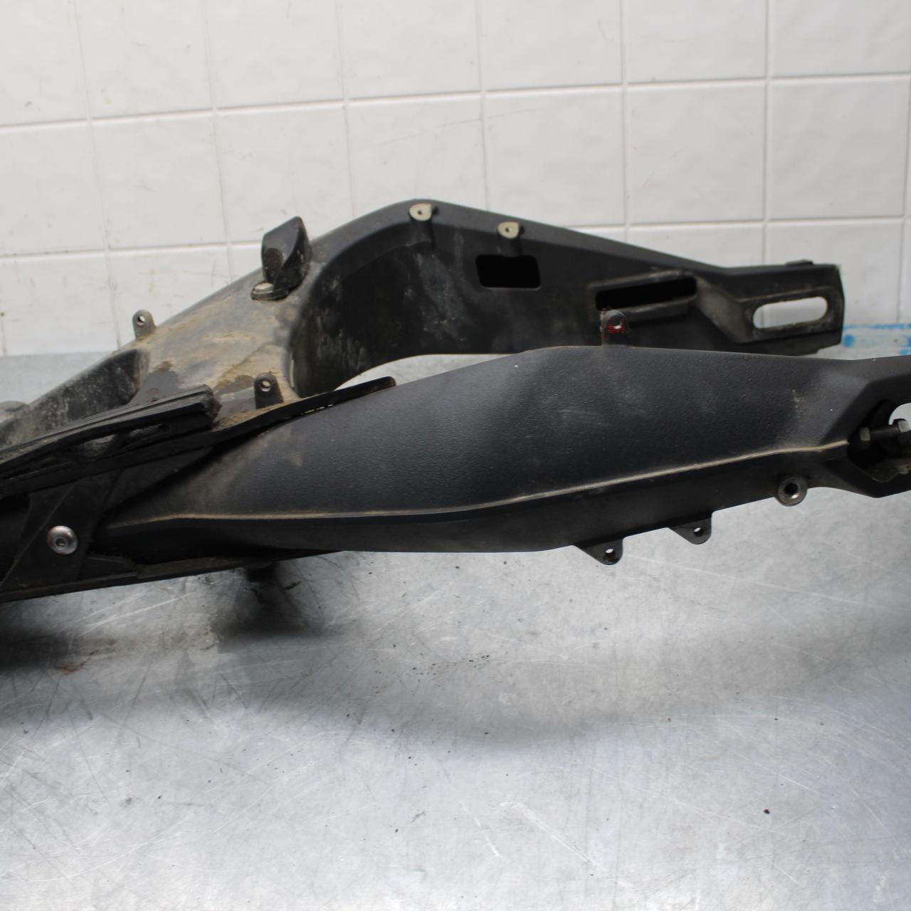 14-15 TRIUMPH STREET TRIPLE R REAR SWINGARM BACK SUSPENSION SWING ARM BB441