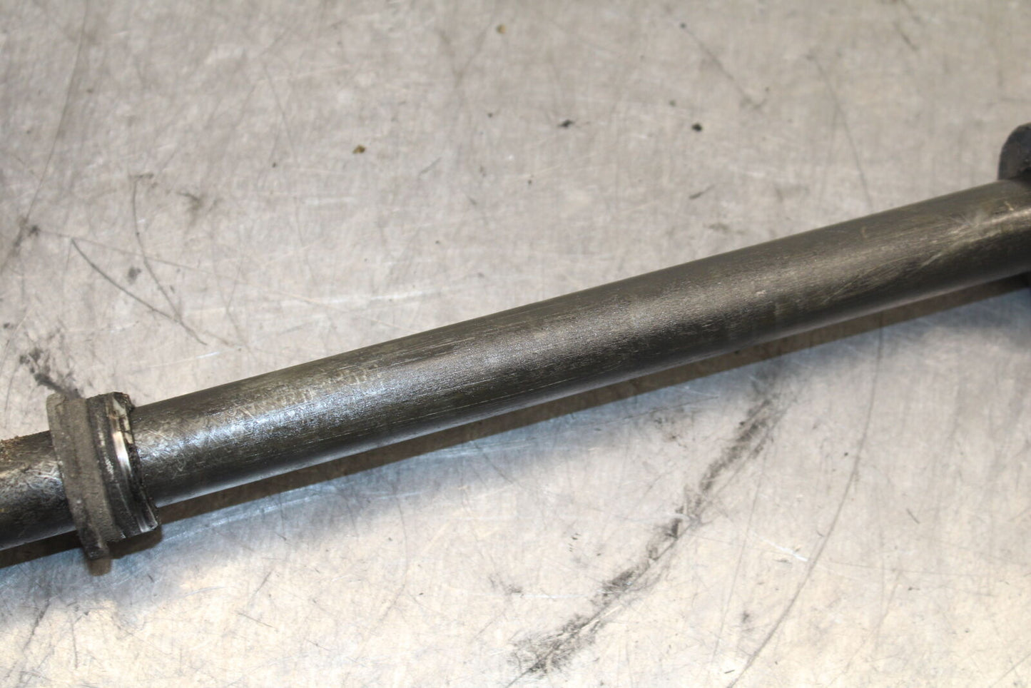 96-07 YAMAHA YZF600R REAR AXLE BACK WHEEL RIM PIVOT BOLT AXEL BB746
