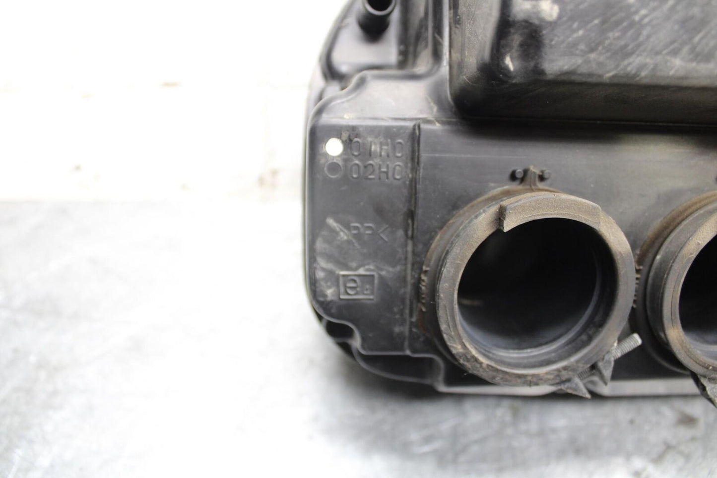 2007 Suzuki GSXR600 AIRBOX AIR INTAKE FILTER BOX 13700-01H01 BB540