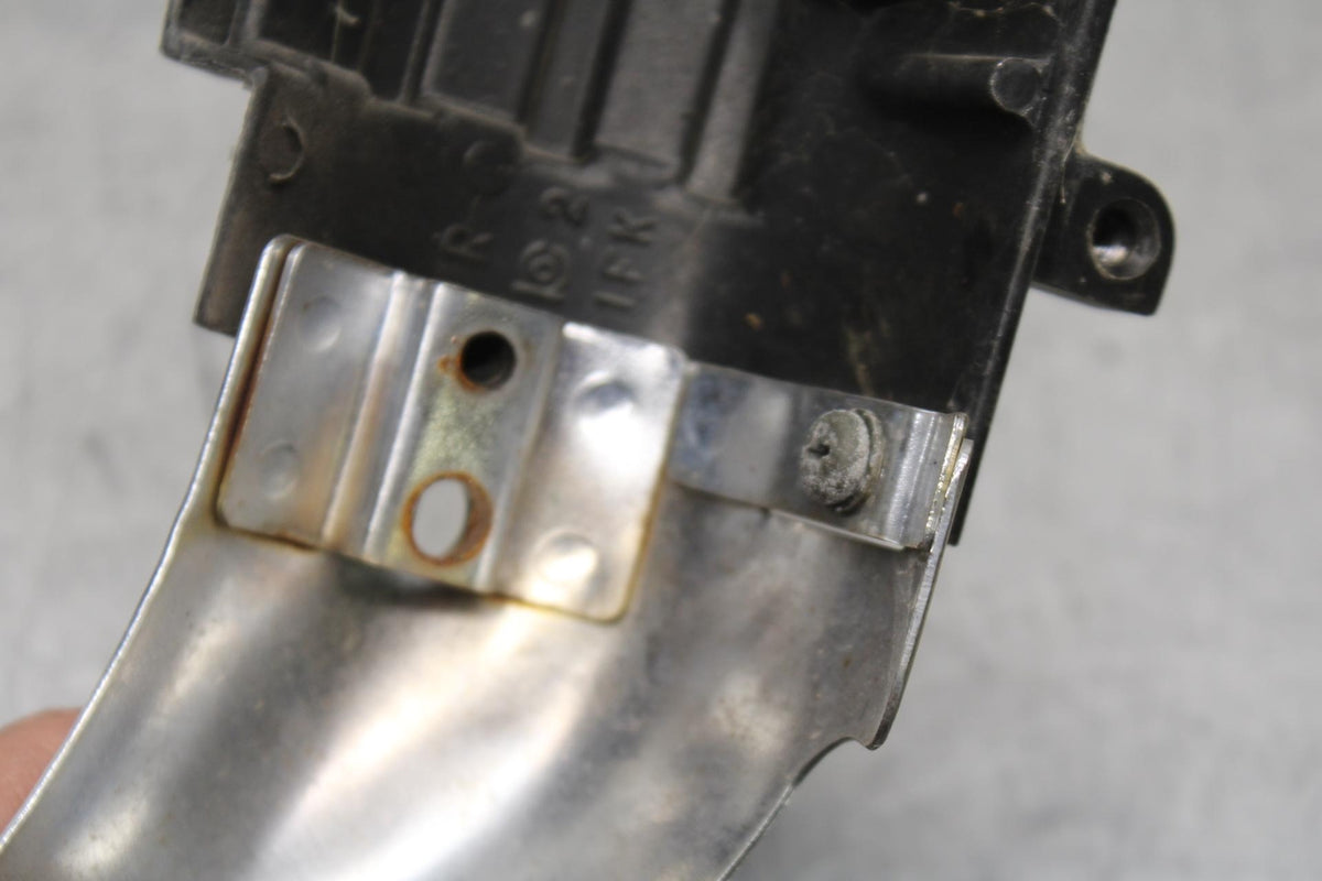 1998 Yamaha Vmax 1200 VMX1200 REAR CYLINDER(S) EXHAUST SHROUD COVER BB620