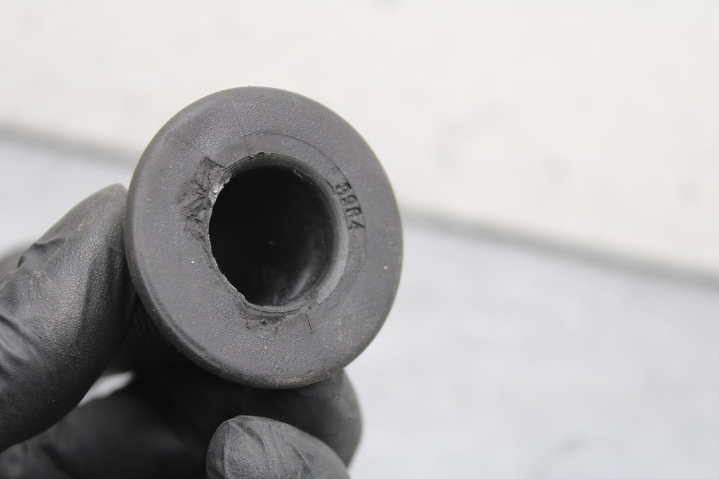 16-18 KTM 690 DUKE LEFT CLIPON HANDLEBAR GRIP BB631