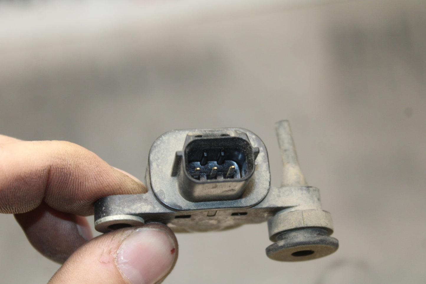 09-10 KAWASAKI ER-6N TIP OVER BANK ANGLE CRASH SENSOR SWITCH BB205