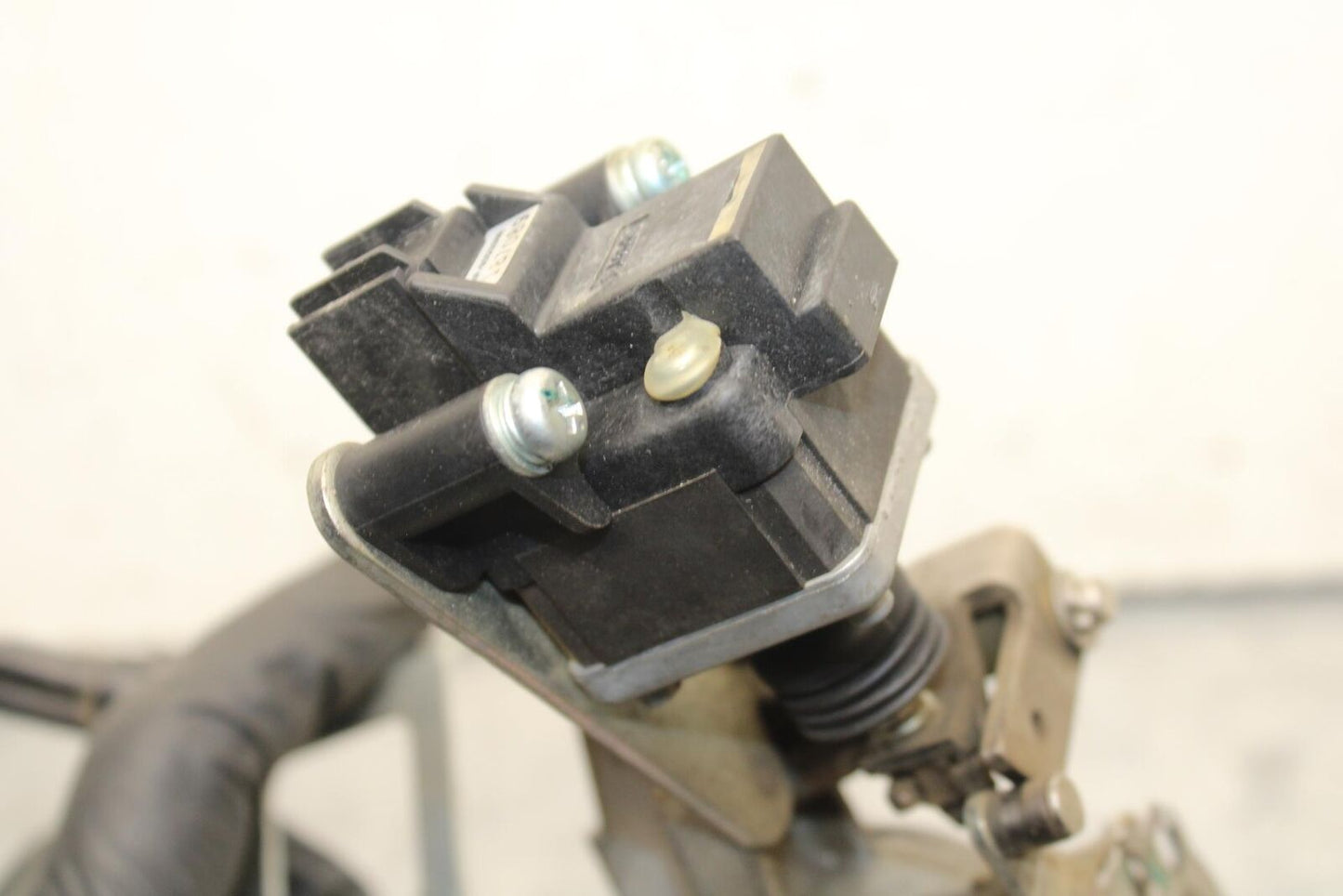 08-11 TRIUMPH SPEED TRIPLE MAIN FUEL INJECTORS / THROTTLE BODIES BB102