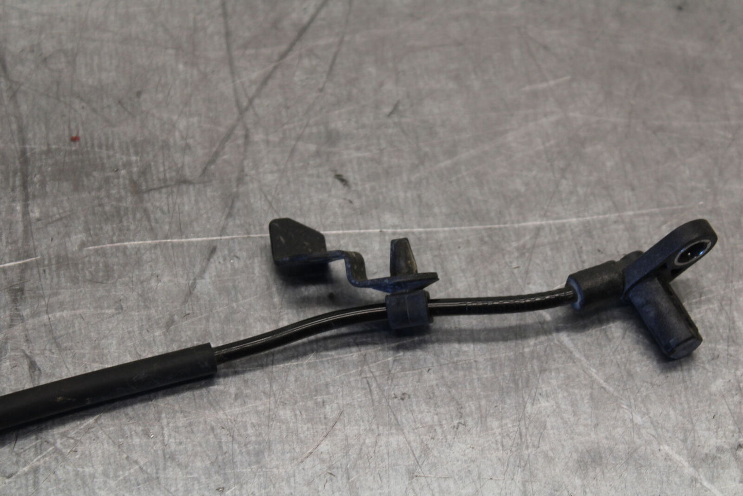 19-22 KAWASAKI Z400 FRONT ABS BRAKE SENSOR BB708