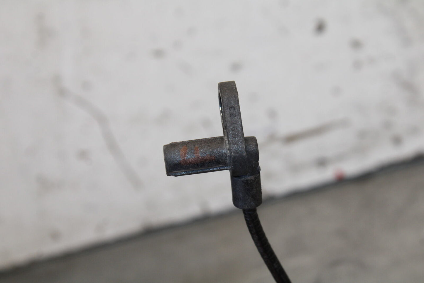 19-22 KAWASAKI Z400 FRONT ABS BRAKE SENSOR BB708
