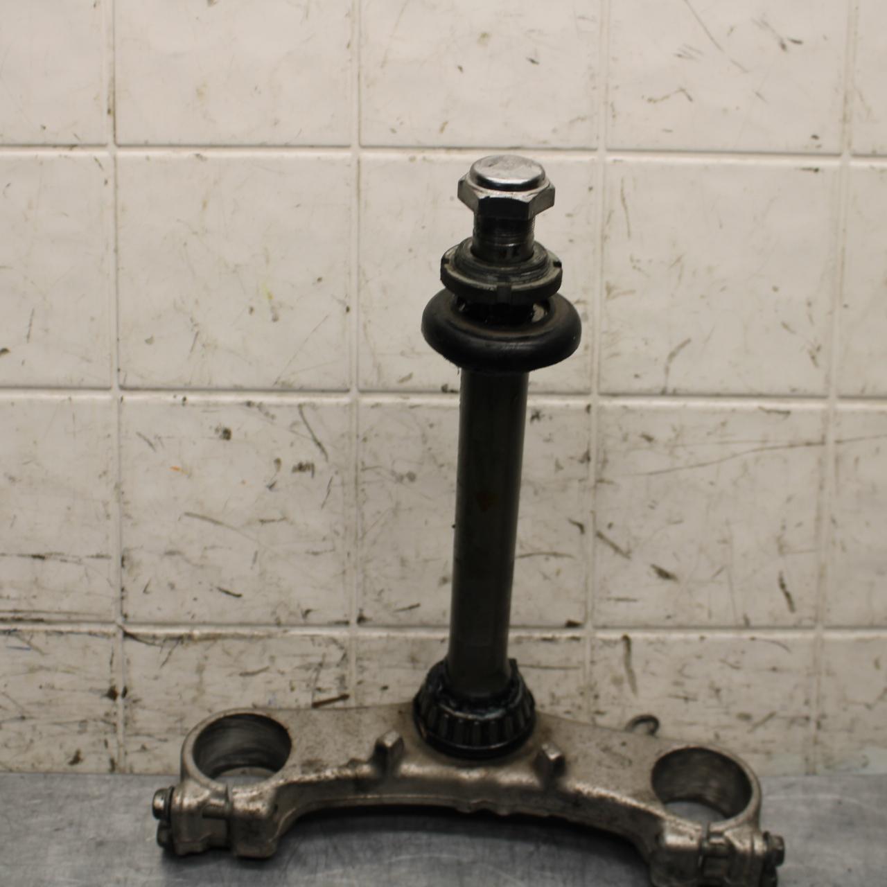 1997 Suzuki Bandit 1200 GSF1200S FRONT FORKS CLAMP LOWER TRIPLE TREE STEM BB559