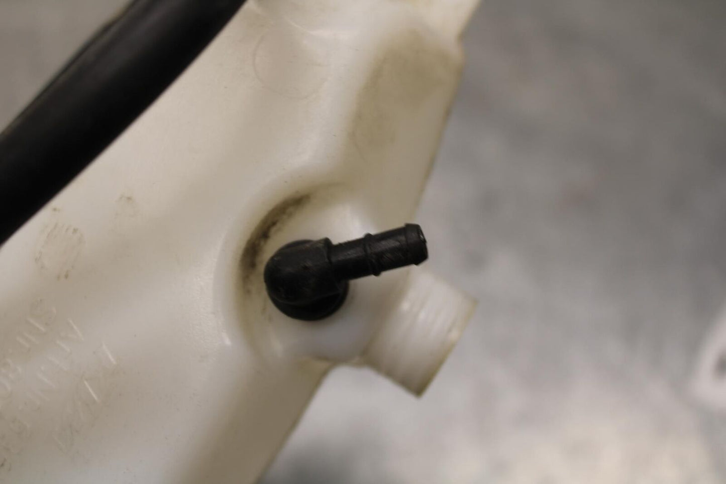 20-24 KTM 890 DUKE R COOLANT WATER TANK RESERVOIR BOTTLE BB627