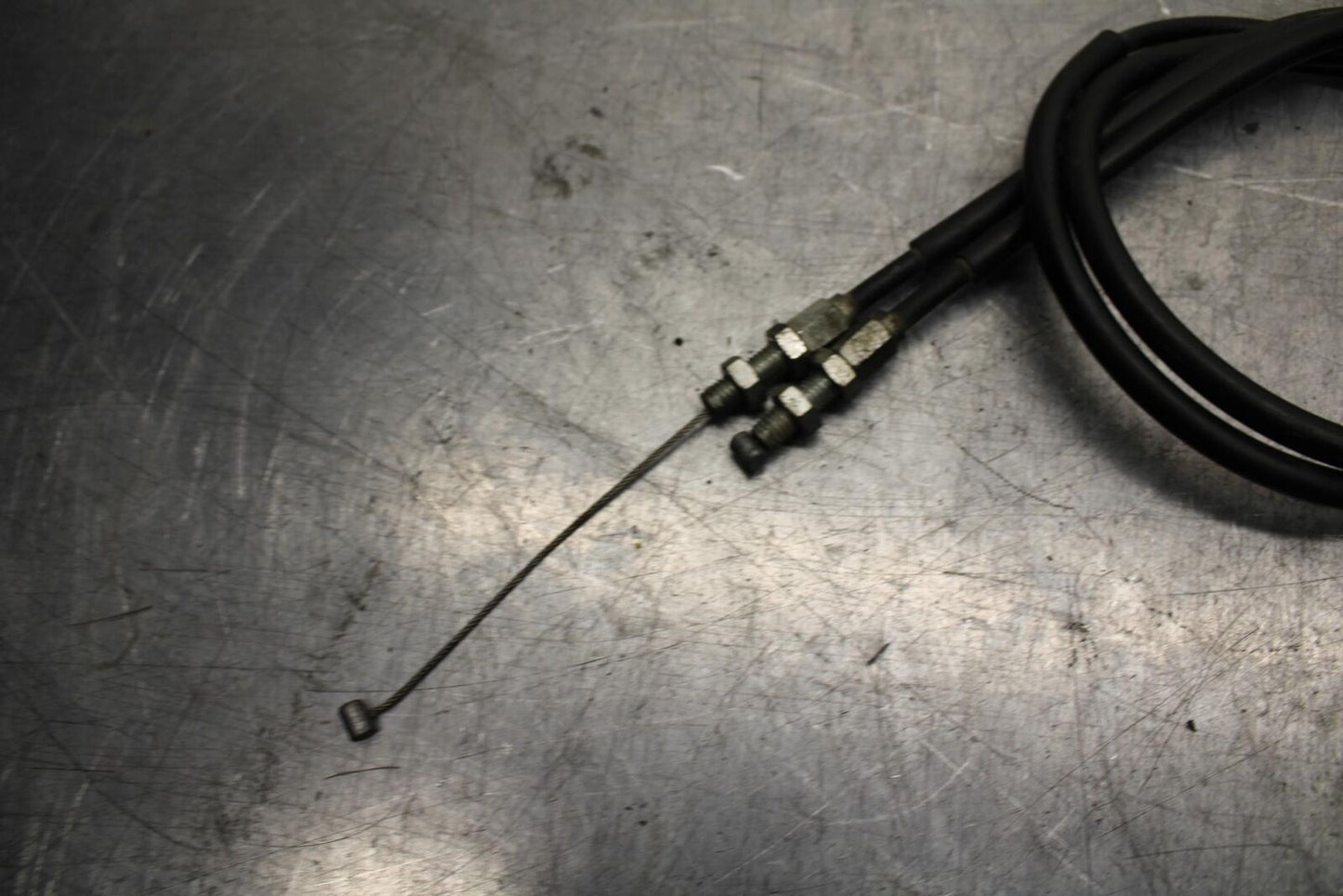 2002 Suzuki GSXR1000 THROTTLE CABLES LINES 58300-35F00 58300-35F10 BB73