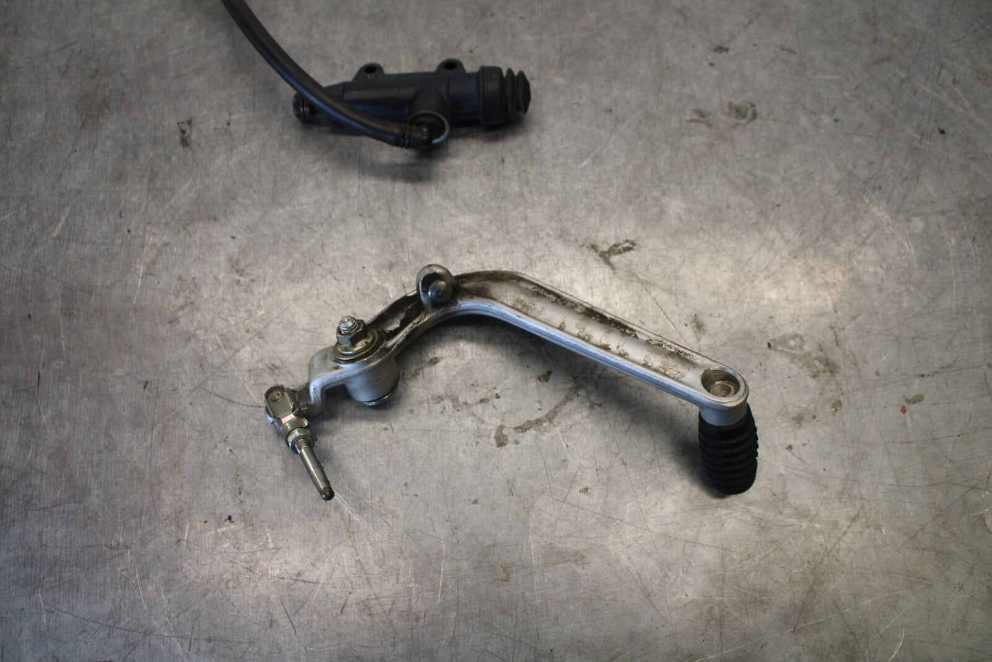 06-07 DUCATI MONSTER 695 REAR BACK BRAKE MASTER CYLINDER W RESERVOIR BB674
