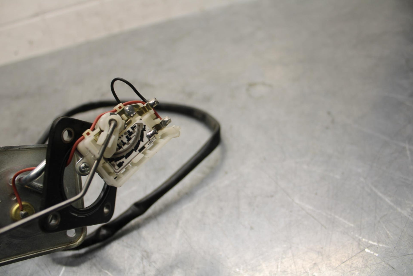 08-09 KAWASAKI NINJA ZX14R FLOAT GAS FUEL PETROL LEVEL SENDING UNIT BB73