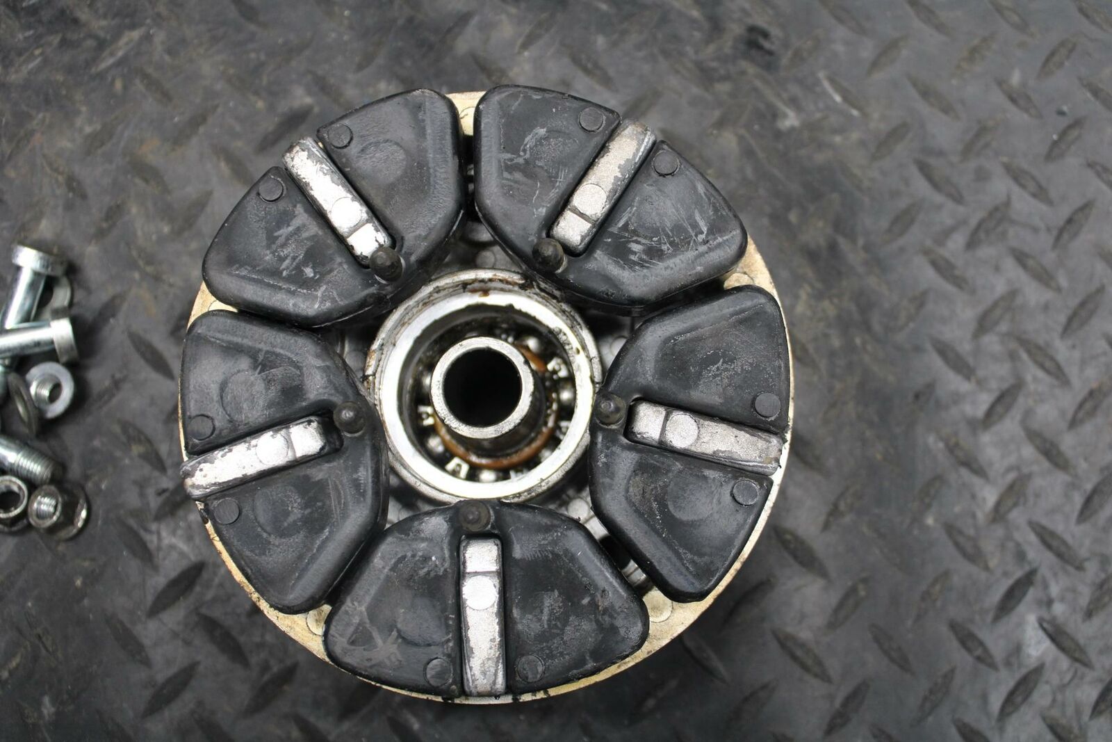 03 SUZUKI SV650S REAR HUB W SHOCK DAMPERS CUSH ABSORBERS BB219