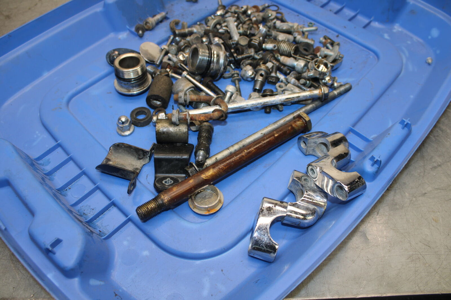 87-03 SUZUKI INTRUDER 1400 VS1400GLP MOUNTING BOLTS HARDWARE MOTOR SCREWS BB702