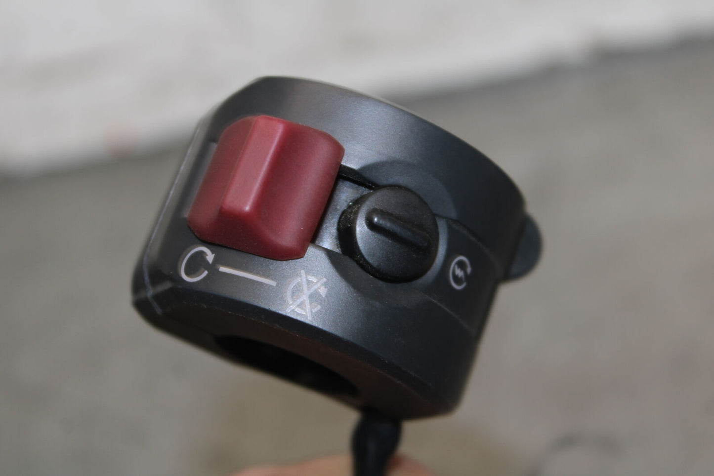 12-13 DUCATI STREETFIGHTER 848 RIGHT CLIP ON HANDLE KILL OFF START SWITCH BB705