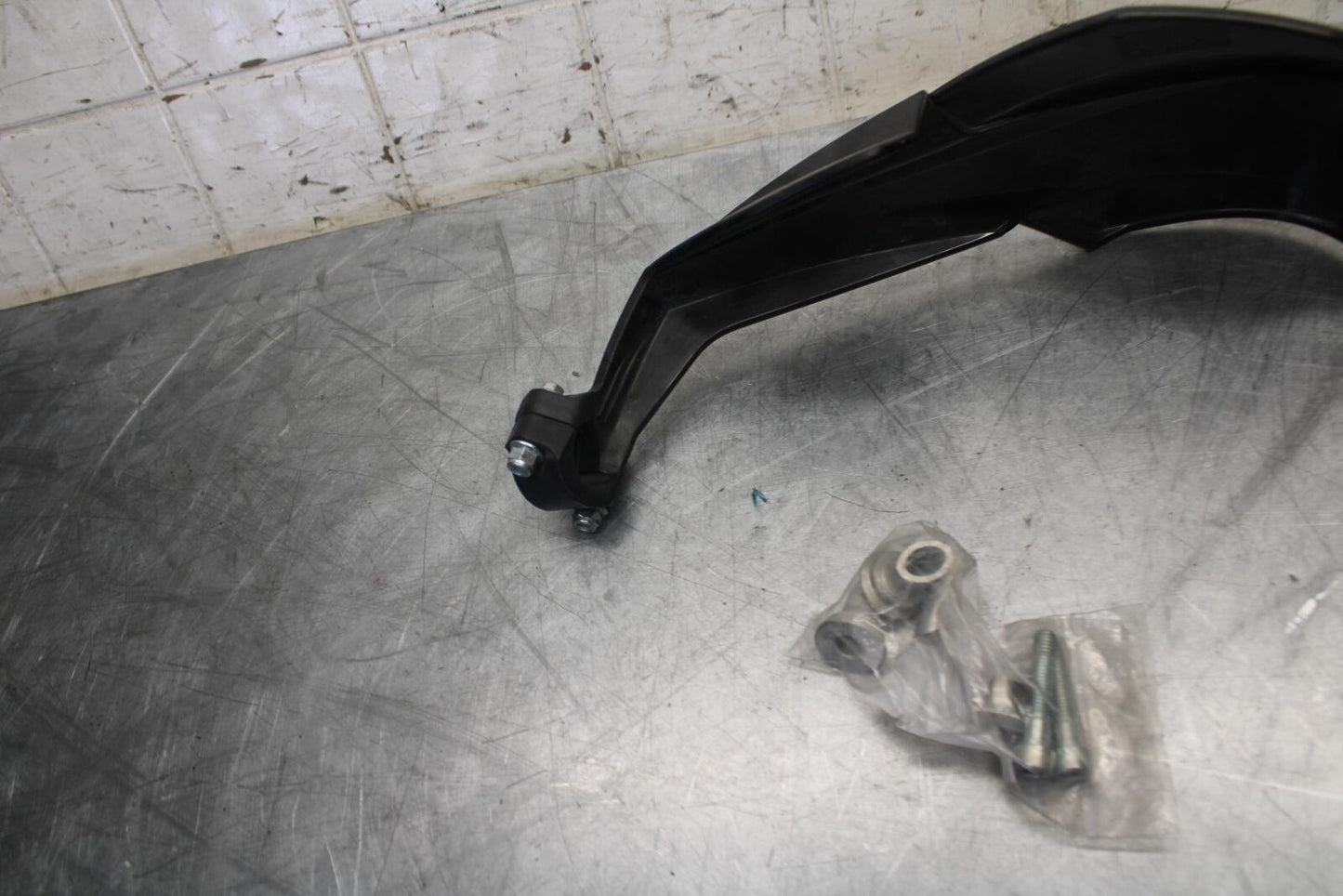 22 KTM 890 ADVENTURE RIGHT HAND GUARD 60302181110 BB514