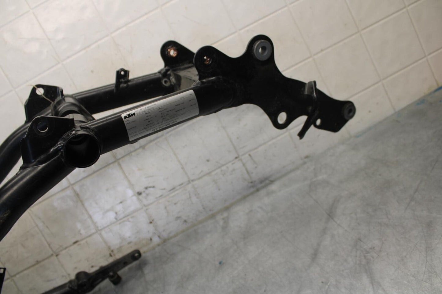 22 KTM 890 ADVENTURE FRAME CHASSIS BB514