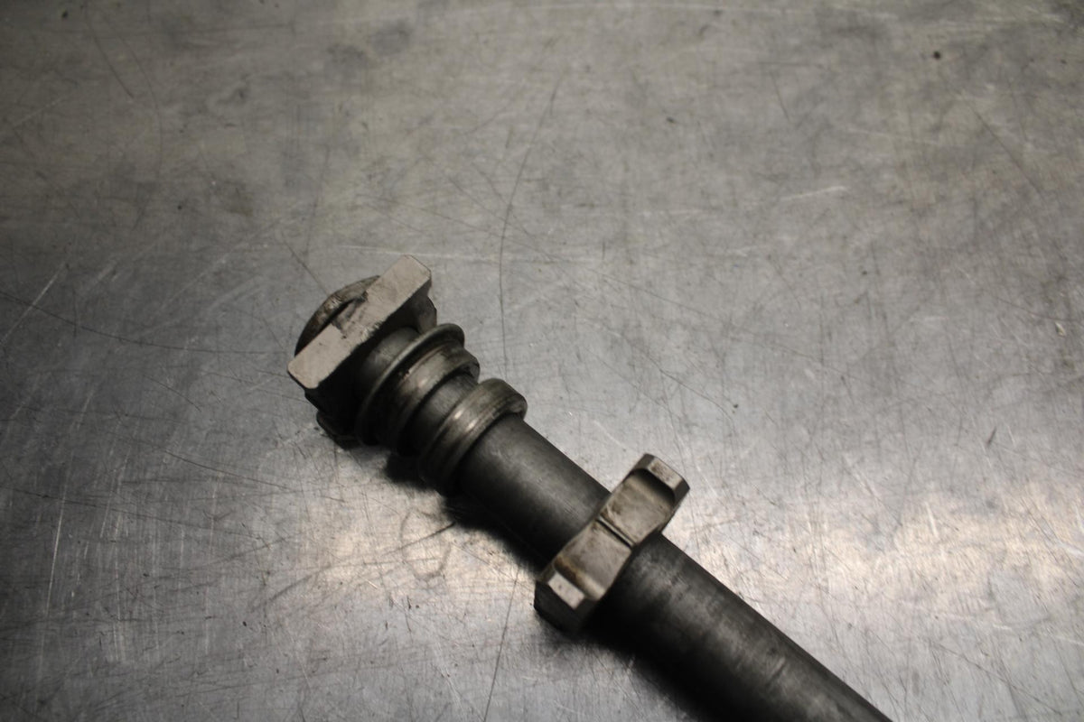 06-07 HONDA CBR1000RR REAR AXLE WHEEL RIM PIVOT BOLT AXEL 42301-MEL-000 BB99