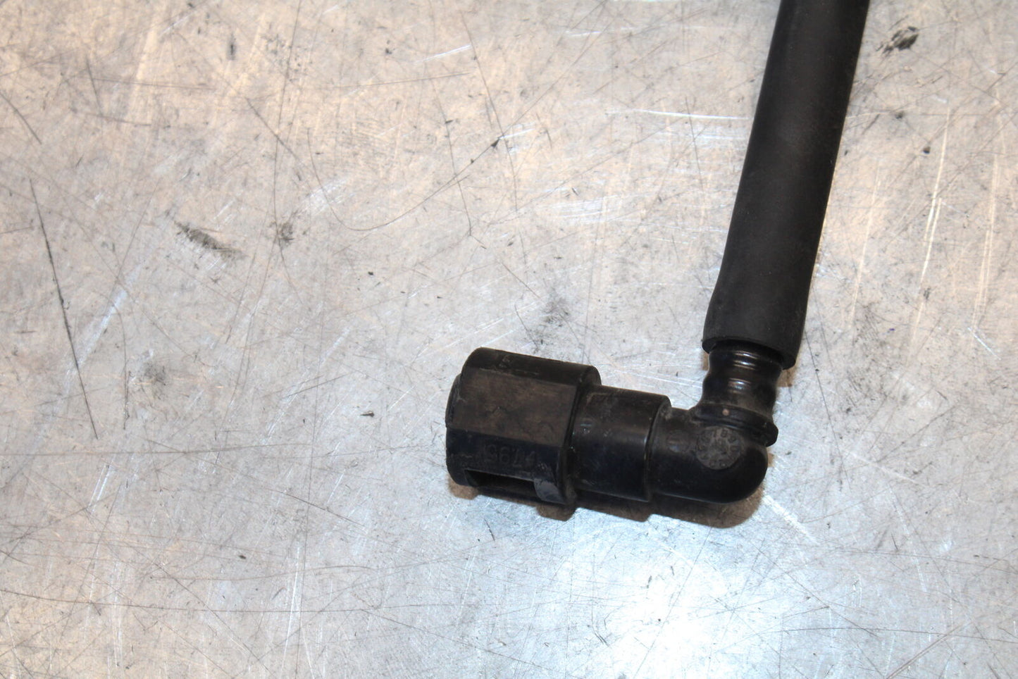 03-07 SUZUKI SV1000S FUEL HOSE GAS LINE TUBE PIPE 15810-16G00 BB657