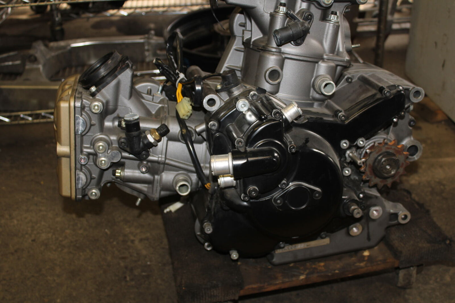 12-13 DUCATI STREETFIGHTER 848 ENGINE MOTOR BB705