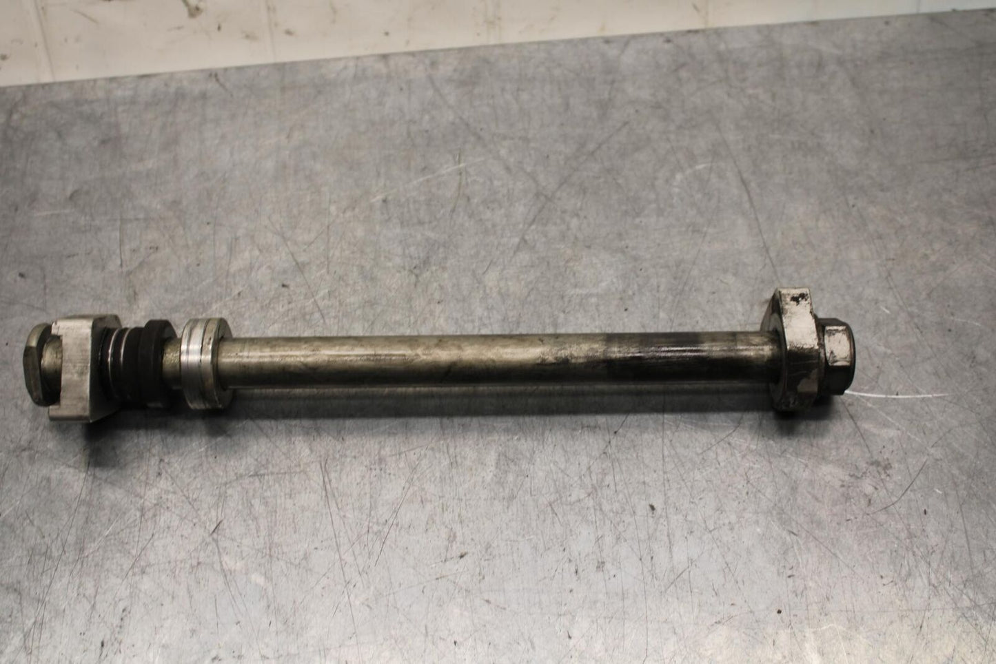 2009 Triumph Daytona 675 REAR AXLE BACK WHEEL RIM PIVOT BOLT AXEL BB584