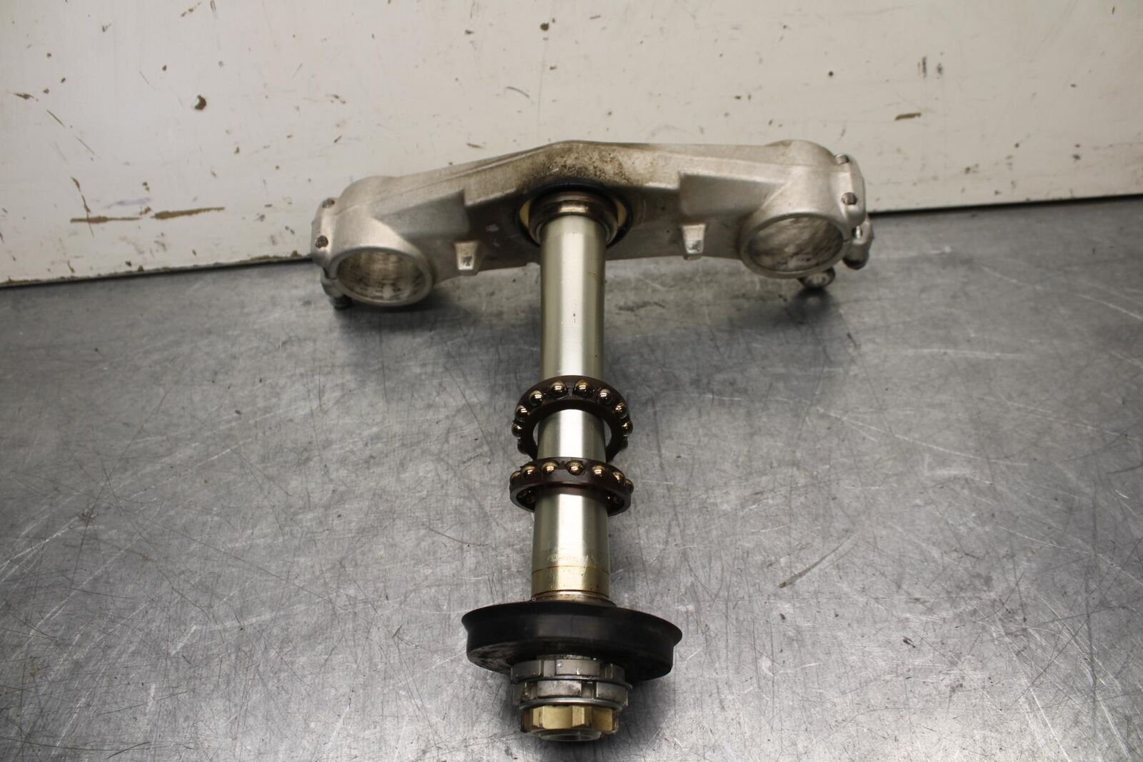 01-03 SUZUKI GSXR600 FRONT FORKS CLAMP LOWER TRIPLE TREE STEM 51410-39F00 BB633