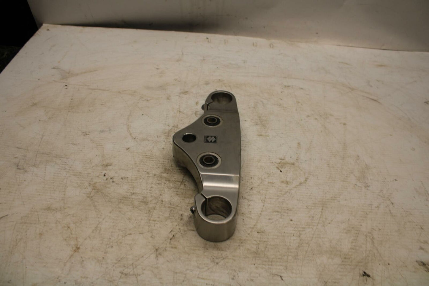 05-09 SUZUKI BOULEVARD C90 FORKS UPPER TRIPLE TREE CLAMP BB357