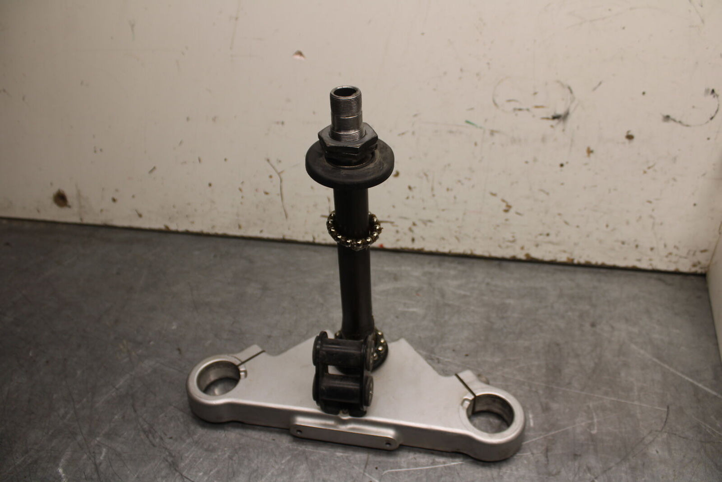 14-16 TRIUMPH AMERICA LT FRONT FORKS CLAMP LOWER TRIPLE TREE STEM BB720