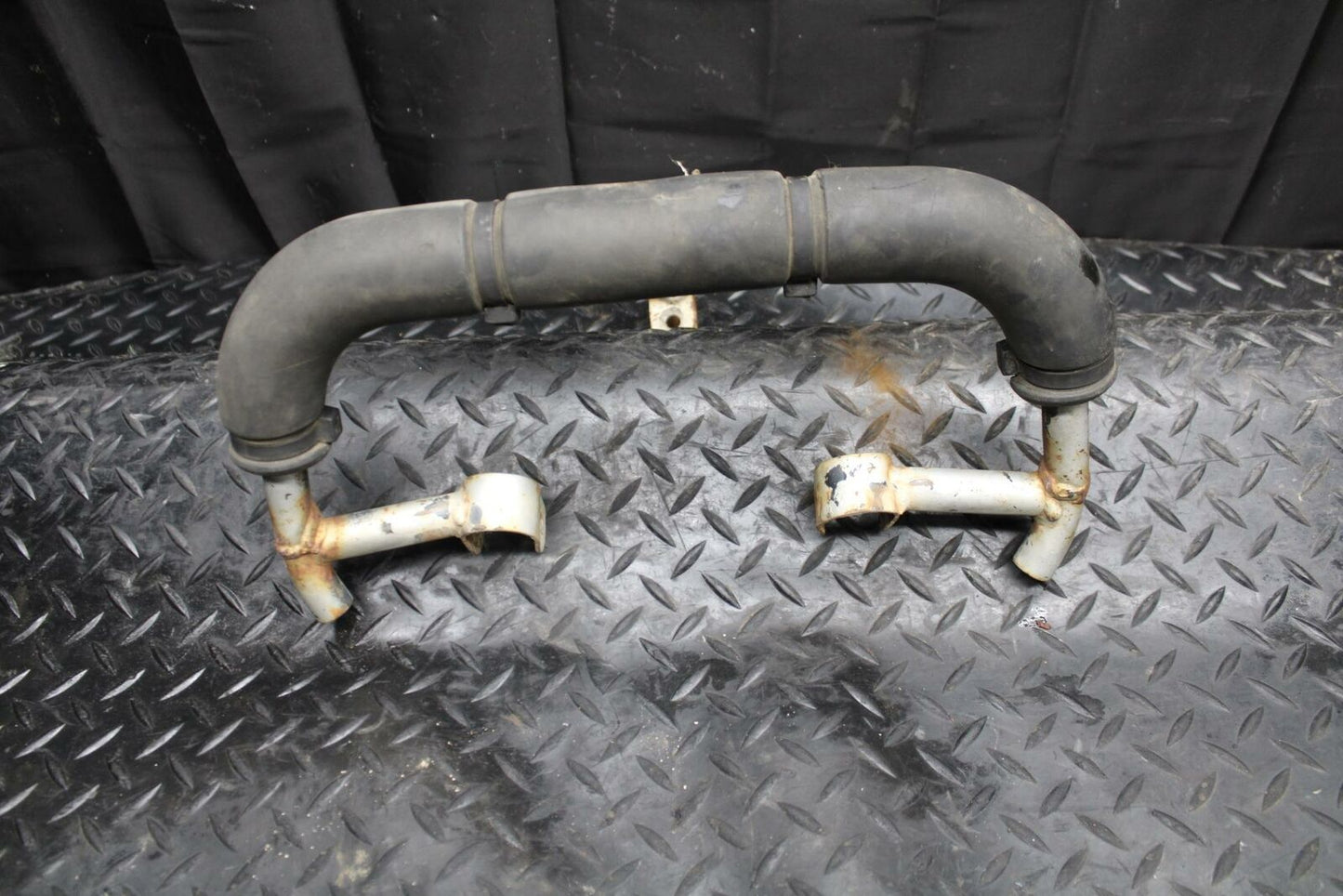 85-86 SUZUKI QUADRACER 250 FRONT BUMPER BB210