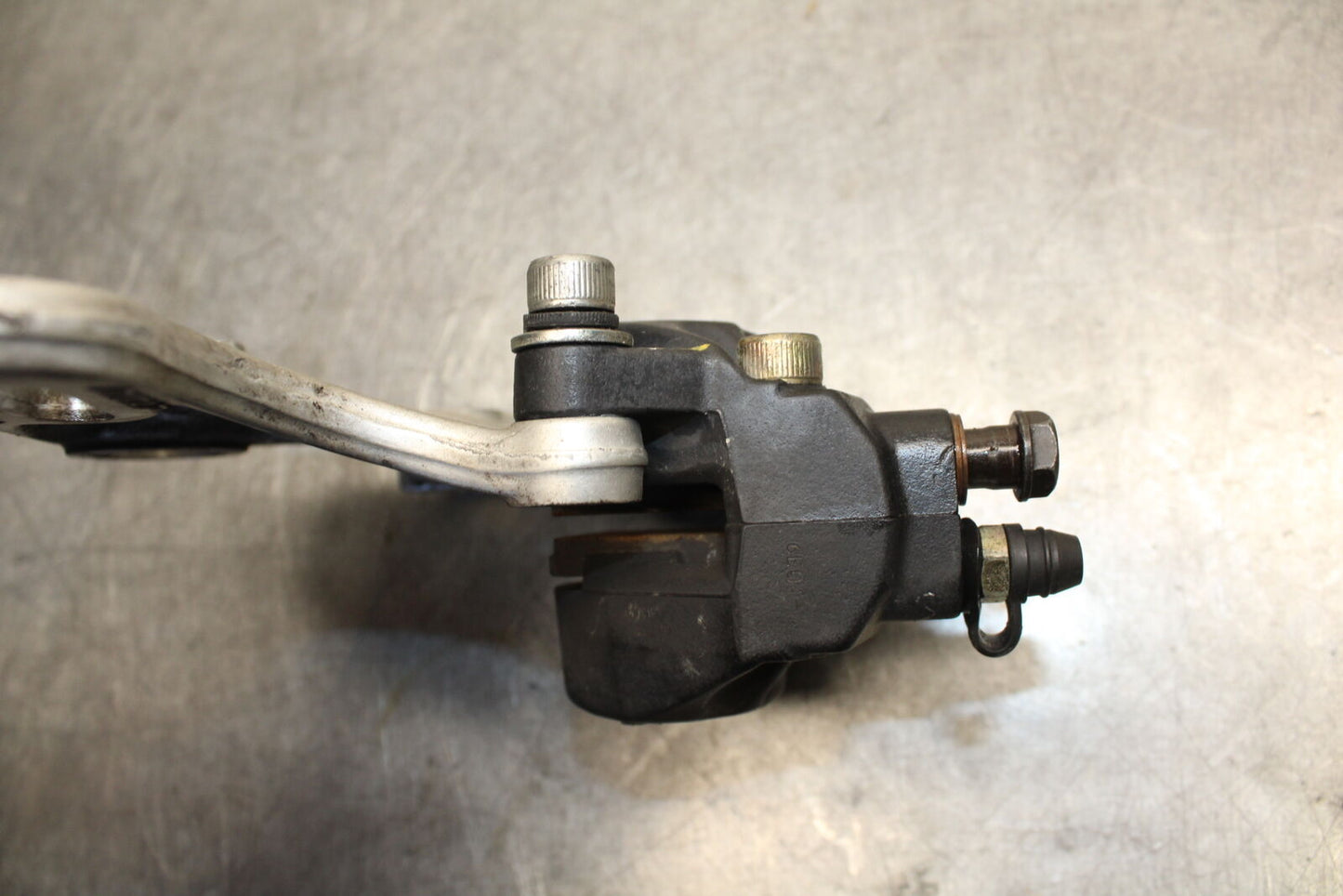 06-07 DUCATI MONSTER 695 REAR BACK BRAKE CALIPER W MOUNT BRACKET BB674
