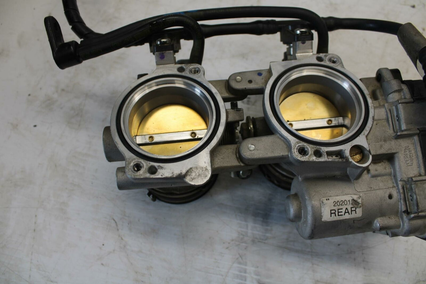 10-11 APRILIA RSV4 REAR FUEL INJECTORS / THROTTLE BODIES BB268